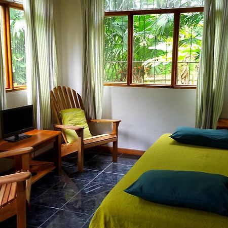 3 Bamboo Eco Lodge Cahuita Exteriör bild