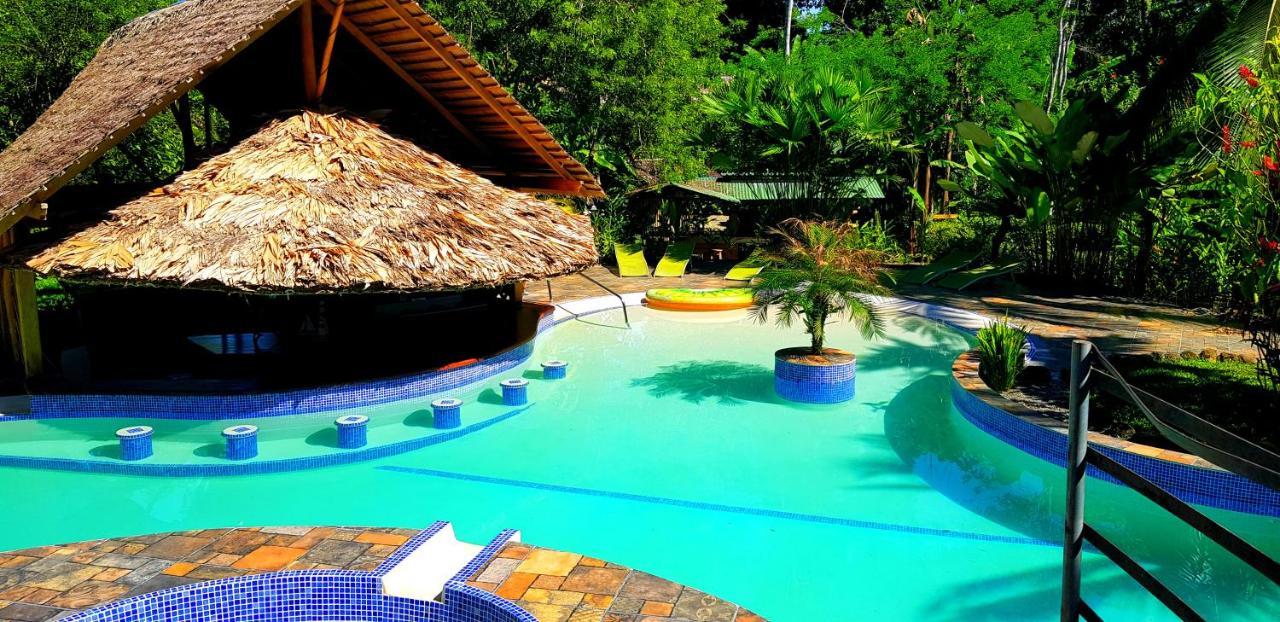 3 Bamboo Eco Lodge Cahuita Exteriör bild